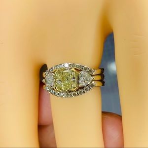 Stunning bridal set engagement ring fancy yellow cushion cut 1.33 carat center
